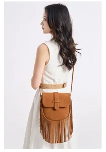 Women western fringe crossbody bag faux suede brown shoulder bag retro purse for daily spring