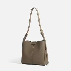 Women's Fashion Large Capacity Shoulder Bag PU Leather Commuter Crossbody Bag Urban Minimalist Solid Color Handbag