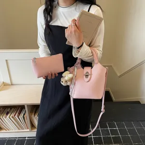 Women PU Leather Bucket Bag Large Capacity Commuting Crossbody Bag Fashion Retro Top Handle Bag With Pendant
