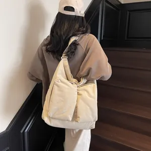 Casual canvas shoulder bag for women men, minimalist large capacity daily commuter handbag