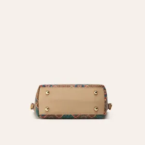 Ethnische Print Kork Handtasche Unteransicht, stylische Damentasche mit Metallfüßen, vielseitig.