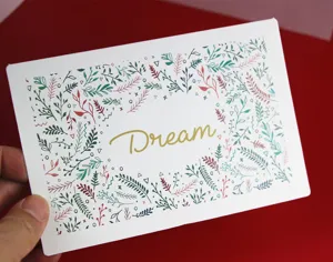 Carte de vœux florale style nordique avec texte Dream élégant, parfaite pour anniversaires.