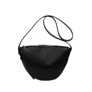 Minimalist black crescent shoulder bag for women, stylish saddle crossbody purse for daily use.