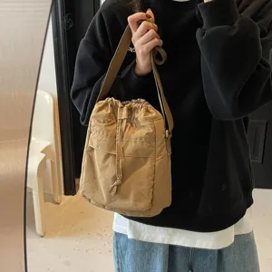 Sac à bandoulière décontracté en nylon avec cordon de serrage pour femme tendance