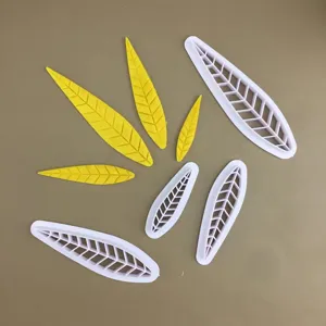 Peach Leaf Plastic Cake Mold Creative Kids Baking Embossing Cutting Fondant Mold Botanical Leaf Pastry Tool For DIY Craft Clay Cake Decoration