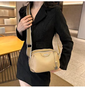 First layer cowhide soft leather women's crossbody bag, casual fashion versatile shoulder bag.
