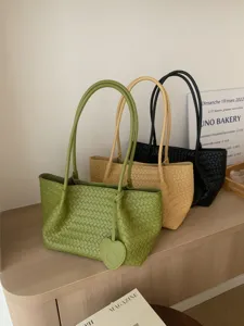 Woven shoulder bag casual large capacity tote milk yellow green black stylish designer style