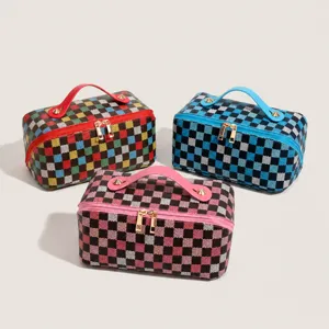 Waterproof PU Leather Large Capacity Makeup Bag Travel Toiletry Organizer Portable Handbag Checkered Cosmetic Bag For Women