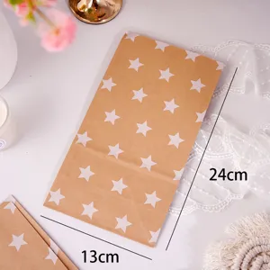 Sacchetto in carta kraft con stelle bianche, 13x24cm per dolci, regali e conservazione.