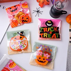 Halloween selbstklebende Keksbeutel transparente Plastikverpackung fuer festliche Backwaren.