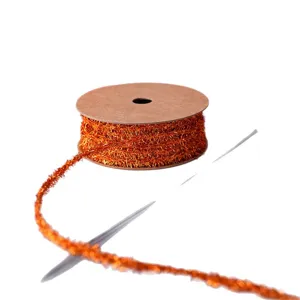 Cinta de oropel peluda naranja para empaquetado de regalo de Halloween y decoracion.