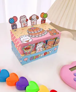 Süße Cartoon Geburtstag Bonbontüte Detail, Geschenkverpackung mit Hasen und Bären Design.