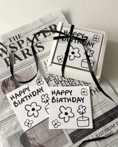 Ins style birthday greeting card set with gift box, perfect for flower bouquets and gifts.