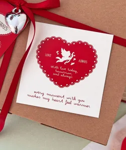 Valentinstag Gruesskarte quadratisch Liebesengel Design Botschaft Geschenk Verpackung Papier.