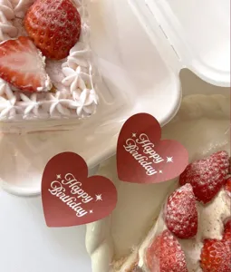 Autocollants d'étanchéité d'emballage joyeux anniversaire cœur rouge étiquettes décoratives de boîte.