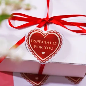 Adesivo cuore regalo san valentino etichetta speciale per confezione vista dettaglio