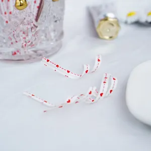 Alambre de cierre corazón rojo San Valentín lazo detalle para bolsas de caramelos.