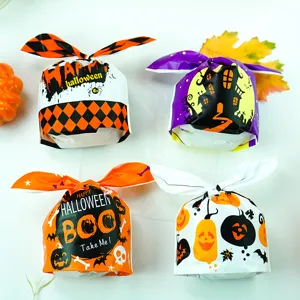 Sacs cadeaux en plastique avec oreilles de lapin d'Halloween pour bonbons et emballage de biscuits.