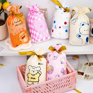 Bolsas de regalo bonitas con cordón de oso y conejo para fiesta infantil de plástico
