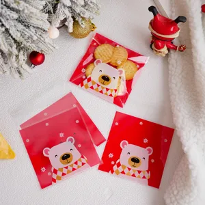 Weihnachten Cartoon Bär Kekstüten Detailansicht, rote Kunststoff Süßigkeiten Verpackung Design.