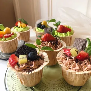 Einweg Backen Muffin Cupcake Papierförmchen gerollte Krempe Kuchenhaltung 100 Stück