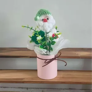 Bouquet di fiori in vaso di Babbo Natale all'uncinetto fatto a mano con vaso rosa, regalo.