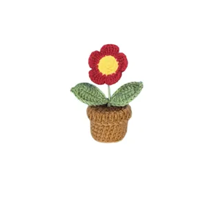 Handgemachte gehäkelte Topfpflanze süße Gänseblümchen Mini Desktop Strickdeko Heimdeko