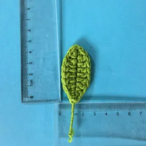 Handgemachte gehäkelte grüne Blatt Applikation Strickgarn Pflanze für DIY Zubehör Detail