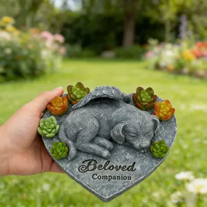 Pierre memoriale pour chien en resine avec decor de succulentes pour jardin et pelouse.