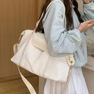 Große Reise-Duffel-Tasche für Damen, leichte Umhängetasche für Sport, Fitness und Wochenendausflüge.