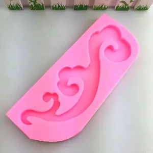 Stampo in silicone rosa a forma di nuvola per decorazione torta fondente e resina fai