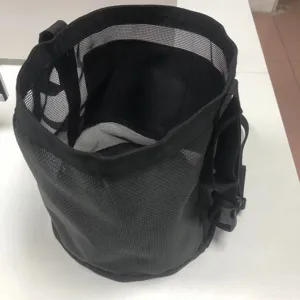Sac à foin suspendu en filet noir pour chevaux grande capacité pour alimentation quotidienne