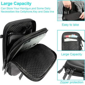 Détail du sac à bandoulière tactique montrant grande capacité et fermeture éclair robuste.