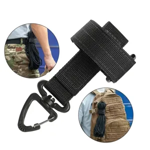 Boucle de sangle en nylon tactique avec mousqueton pour le stockage d'équipement de sac à dos.