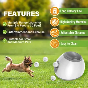 Lanzador de pelotas automatico para perros en detalle con distancia y bateria ajustable.
