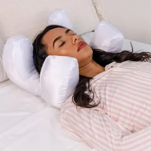 Vista dettagliata del cuscino di bellezza antirughe ergonomico con supporto per viso.