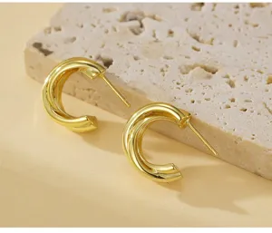 Minimalistische dubbellaagse C-vormige gouden oorbellen, elegante mode sieraden accessoires.