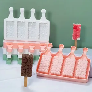 Stampo per gelato in silicone con design a cuore, produttore flessibile di ghiaccioli per cucina.