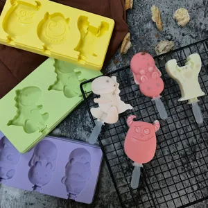 Silicone Ice Cream Mold Cute Cartoon Dinosaur Animal Ice Pop Molds With Lid DIY Homemade Popsicle Maker Kitchen Tool
