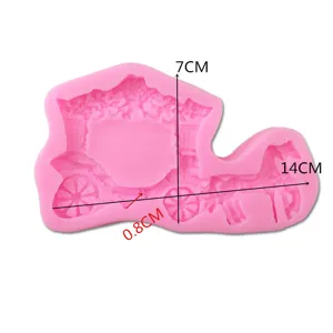 Moule en silicone carrosse princesse pour fondant chocolat décoration gâteau 7x14cm