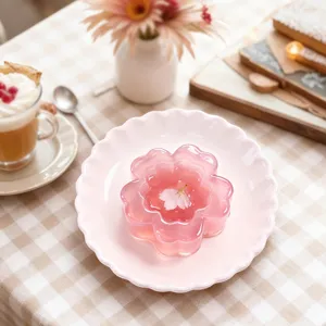 Molde de silicona rosa con forma de flor de cerezo para gelatina pudding chocolate.