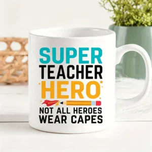 Tazza in ceramica con citazione motivazionale per insegnanti, design colorato, regalo ideale.