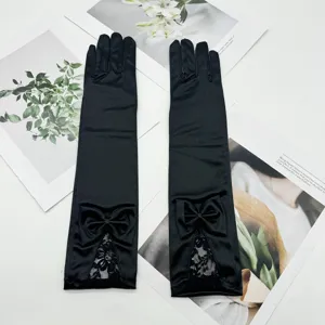 Magnifiques gants longs en satin noir avec nœud et dentelle pour les mariages et les fêtes.