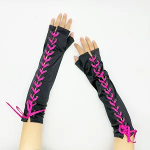 Gants longs sans doigts noirs avec ruban rose, parfaits pour le cosplay et les soirées.