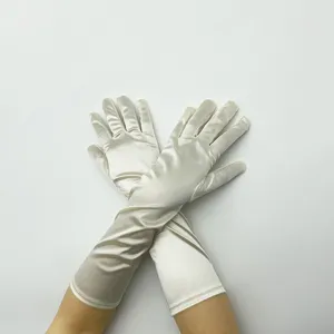 Lange Satin Sonnenschutzhandschuhe für Damen, elegante weiße elastische Abendbekleidung.