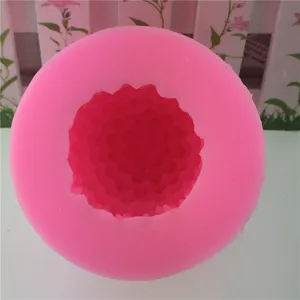 Roze ronde siliconen mal voor kaars zeep en taak met bloem binnenmotief voor knutselprojecten
