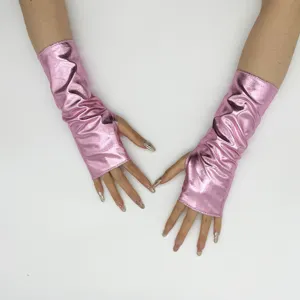 Rosa metallische fingerlose Handschuhe, glänzendes Kostümzubehör für Halloween und Cosplay.