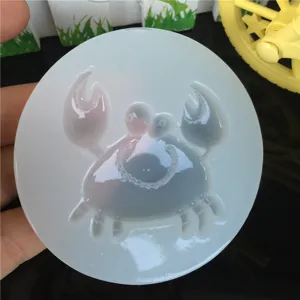 Molde de silicona de cangrejo para resina epoxi, vista detallada de artesanía de arcilla UV.