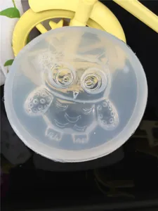 Detailed close-up of the cute owl silicone mold, perfect for DIY resin crafts and phone case patches.