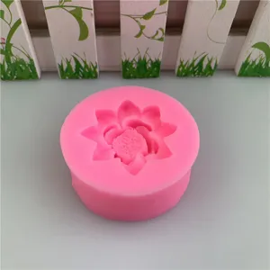 Pink lotus flower silicone mold for handmade soap, resin, and plaster crafts detail.